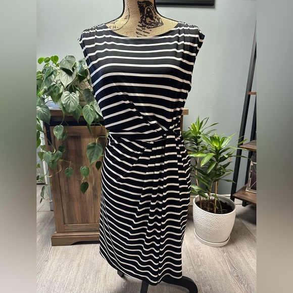 LOFT Dresses & Skirts - Loft black and white striped dress with elastic waist. Size Small.